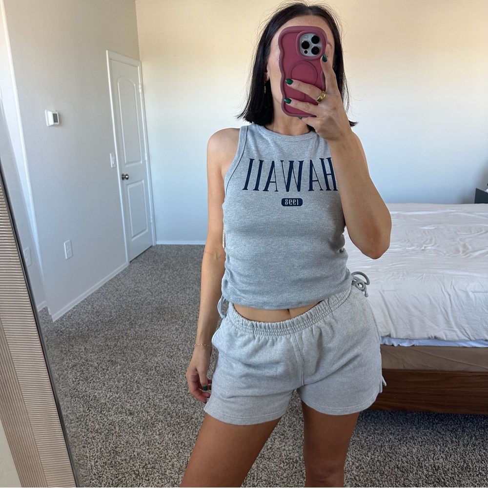 Gray Hawaii tank